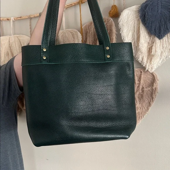 Portland Leather Goods Montana Tote in Forest Green - Picture 2 of 8